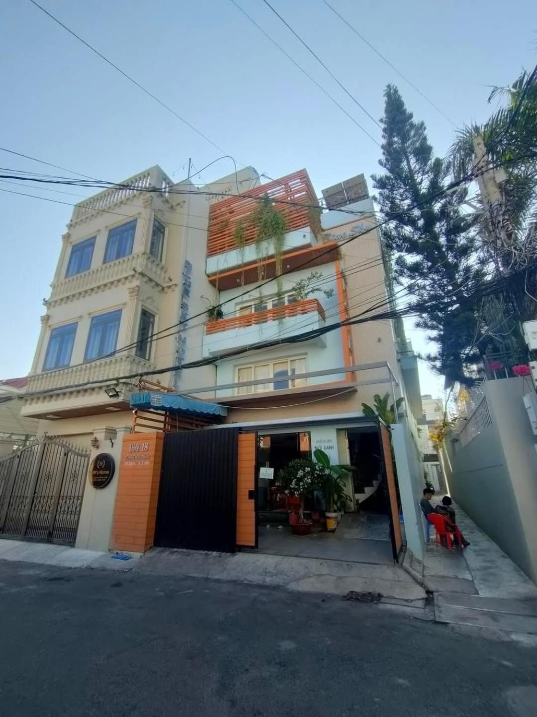 Blue Sky Hotel 붕타우 외부 사진